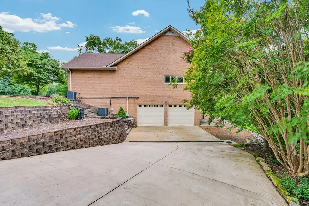 1005 Riverwatch Trace Sparta TN 38583