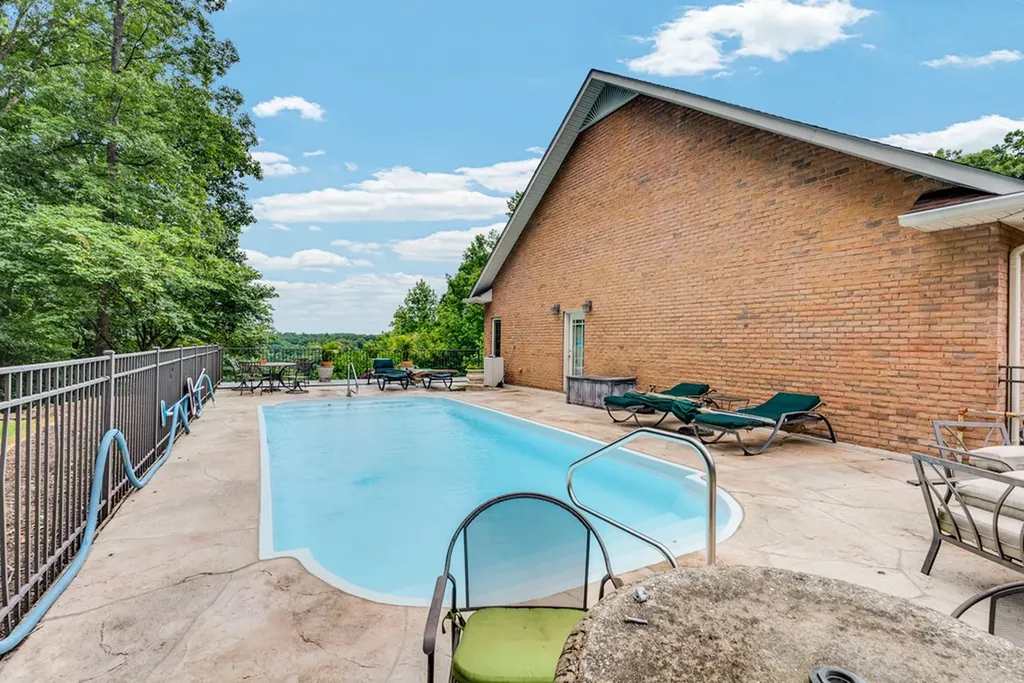 1005 Riverwatch Trace Sparta TN 38583