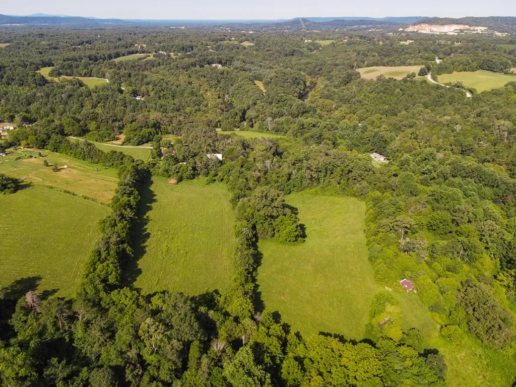 2359 E Gooseneck Road Sparta TN 38583