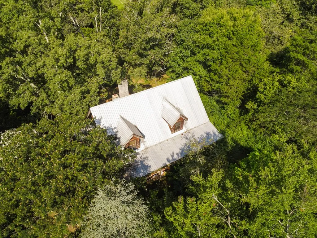 2359 E Gooseneck Road Sparta TN 38583