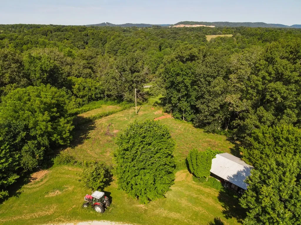 2359 E Gooseneck Road Sparta TN 38583