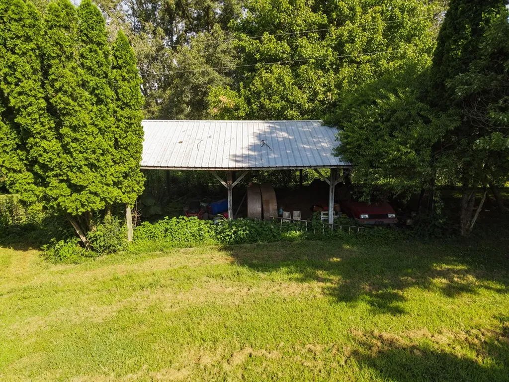 2359 E Gooseneck Road Sparta TN 38583