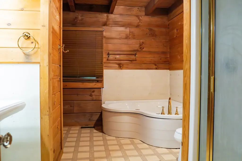 2359 E Gooseneck Road Sparta TN 38583