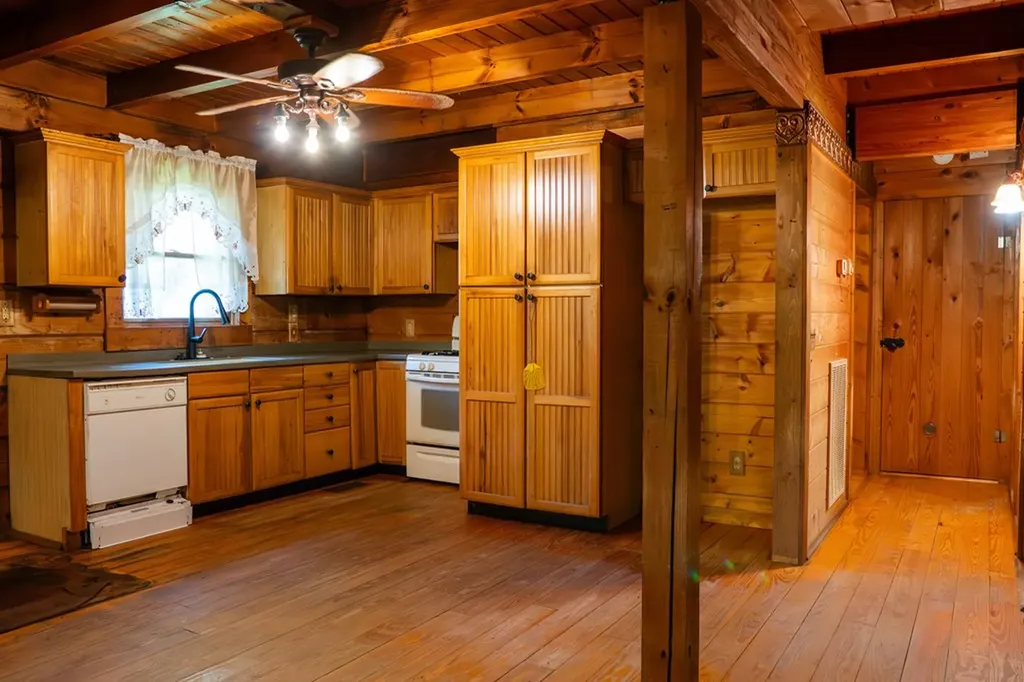 2359 E Gooseneck Road Sparta TN 38583