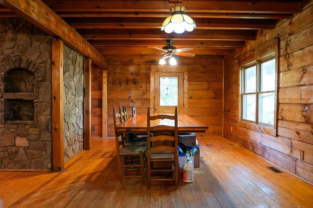 2359 E Gooseneck Road Sparta TN 38583