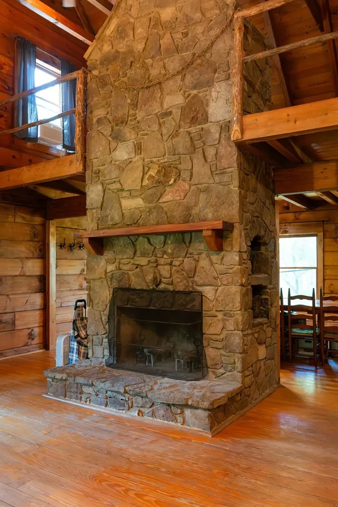 2359 E Gooseneck Road Sparta TN 38583