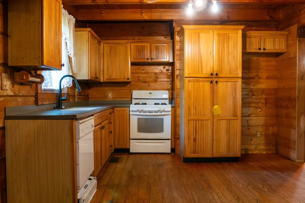 2359 E Gooseneck Road Sparta TN 38583