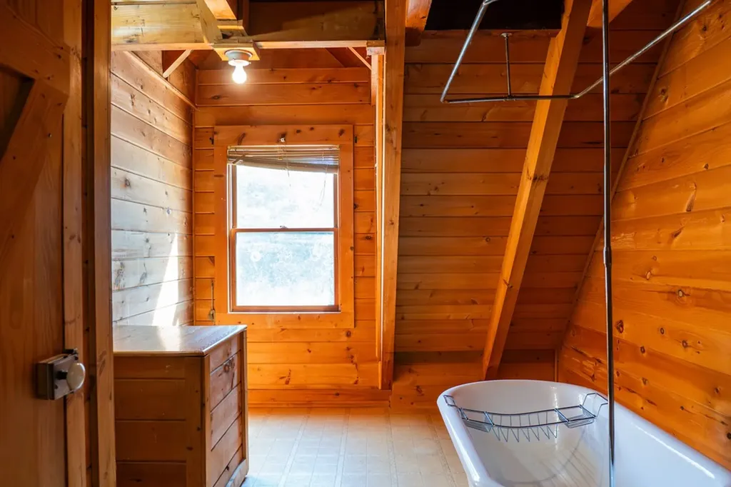 2359 E Gooseneck Road Sparta TN 38583