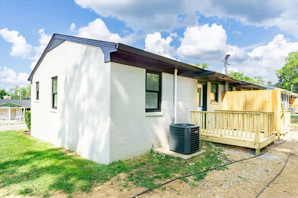 206 Boatman Street Cookeville TN 38501