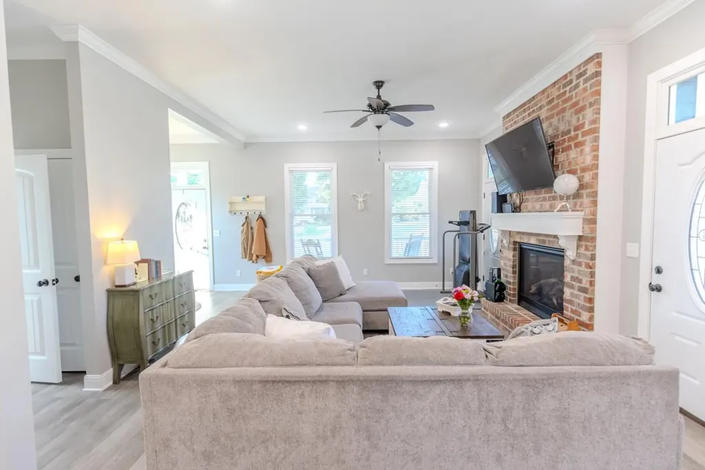 303 West Cleveland Avenue Monterey TN 38574