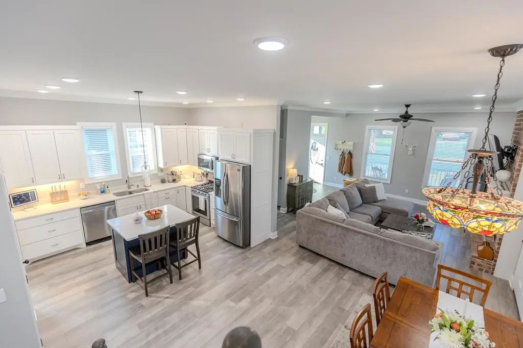 303 West Cleveland Avenue Monterey TN 38574