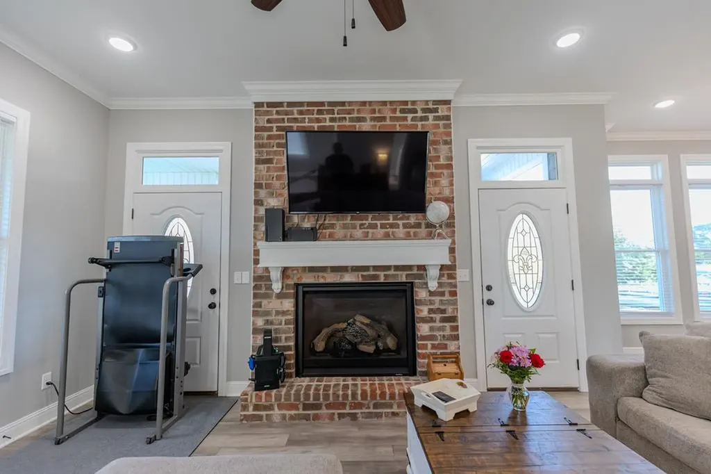 303 West Cleveland Avenue Monterey TN 38574