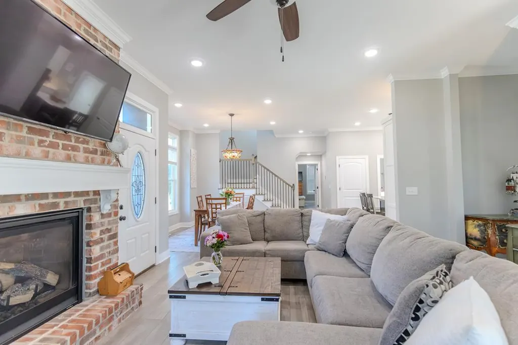 303 West Cleveland Avenue Monterey TN 38574