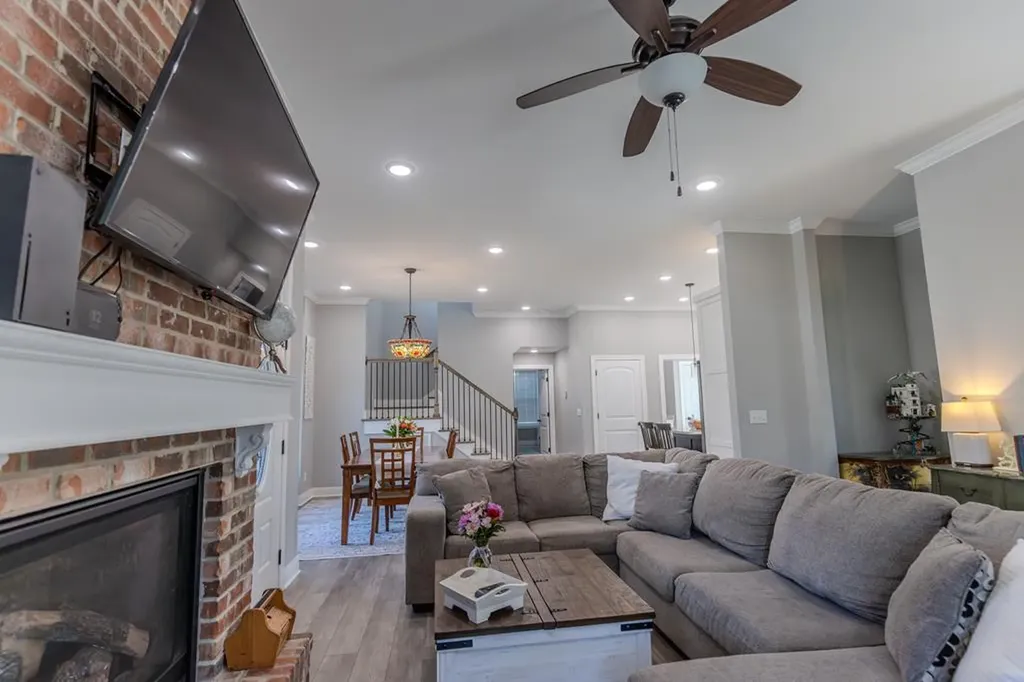 303 West Cleveland Avenue Monterey TN 38574