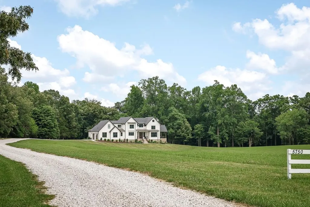 5750 Bunker Hill Road Cookeville TN 38506