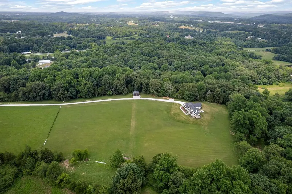 5750 Bunker Hill Road Cookeville TN 38506