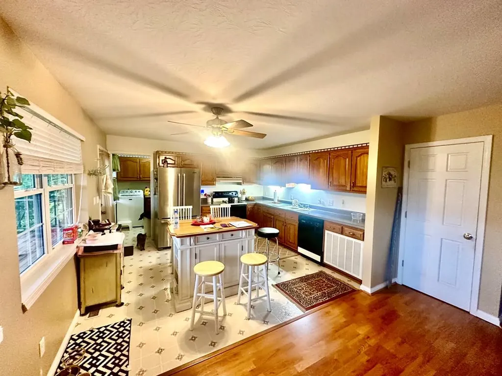 14 Alexander Lane Byrdstown TN 38549