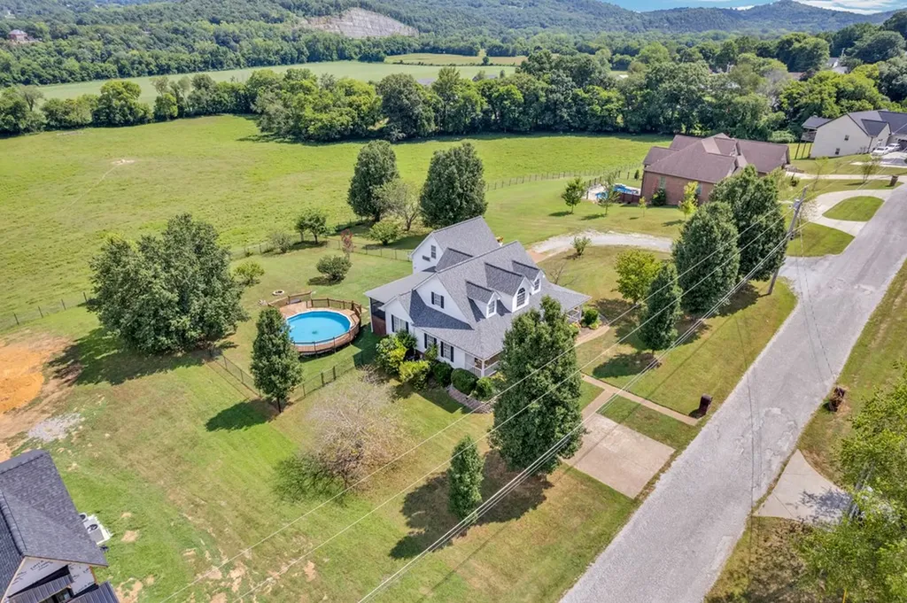 22 Fox Run Lane Carthage TN 37030