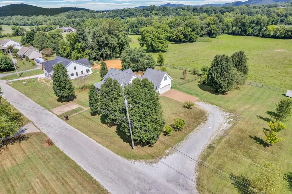 22 Fox Run Lane Carthage TN 37030