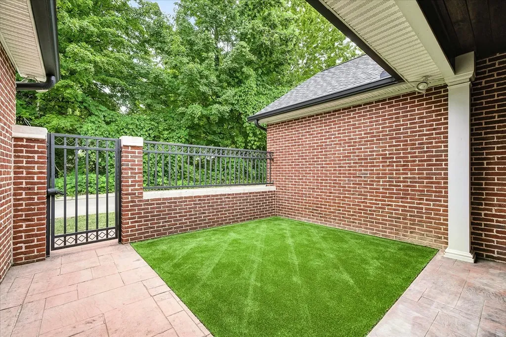 92 S Maple Avenue Cookeville TN 38501