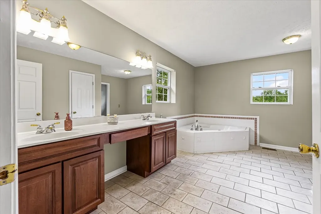 4100 River Road Baxter TN 38544