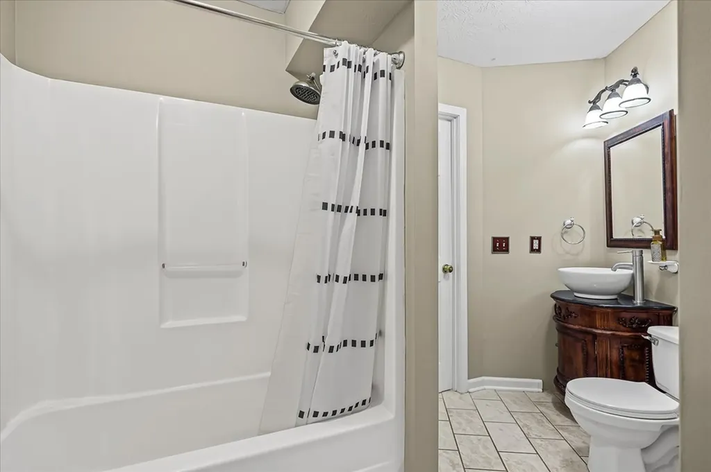 4100 River Road Baxter TN 38544