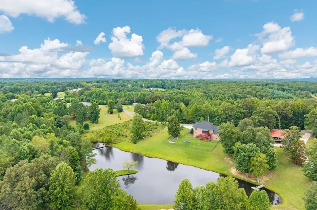 4100 River Road Baxter TN 38544