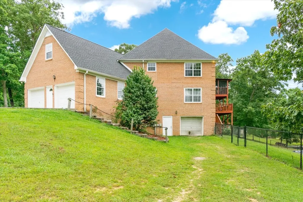 4100 River Road Baxter TN 38544