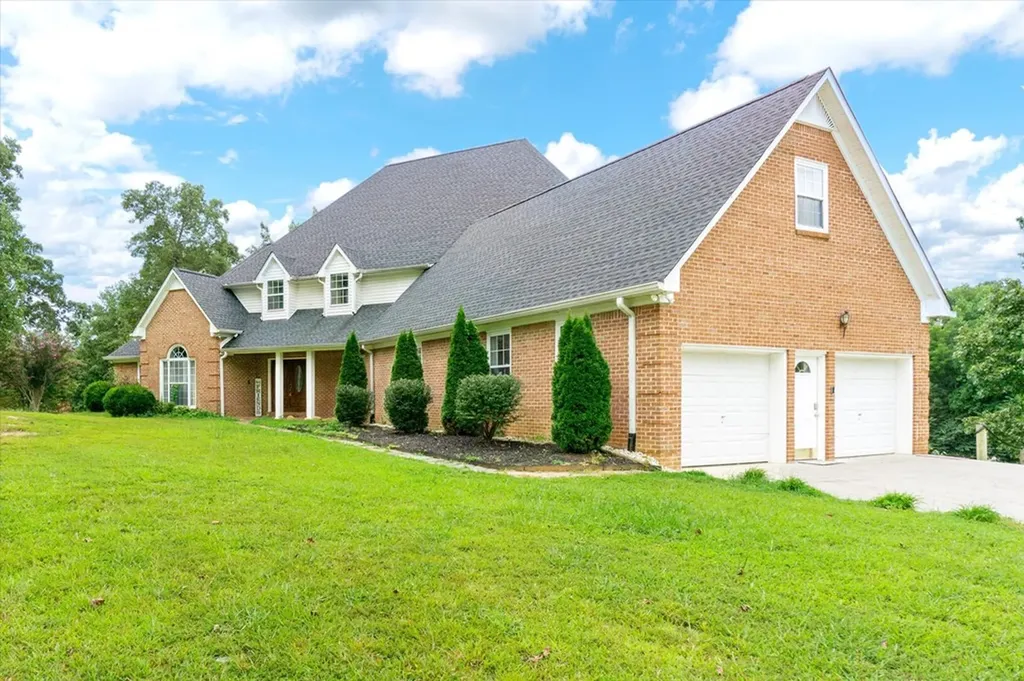 4100 River Road Baxter TN 38544