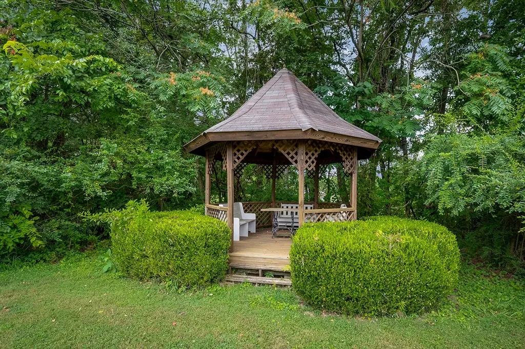 1411 Bunker Hill Road Cookeville TN 38506