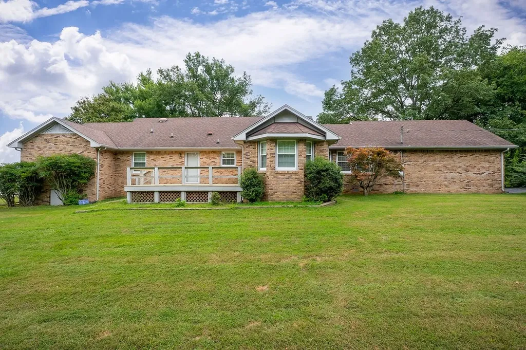 1411 Bunker Hill Road Cookeville TN 38506