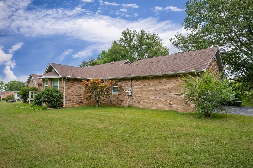 1411 Bunker Hill Road Cookeville TN 38506