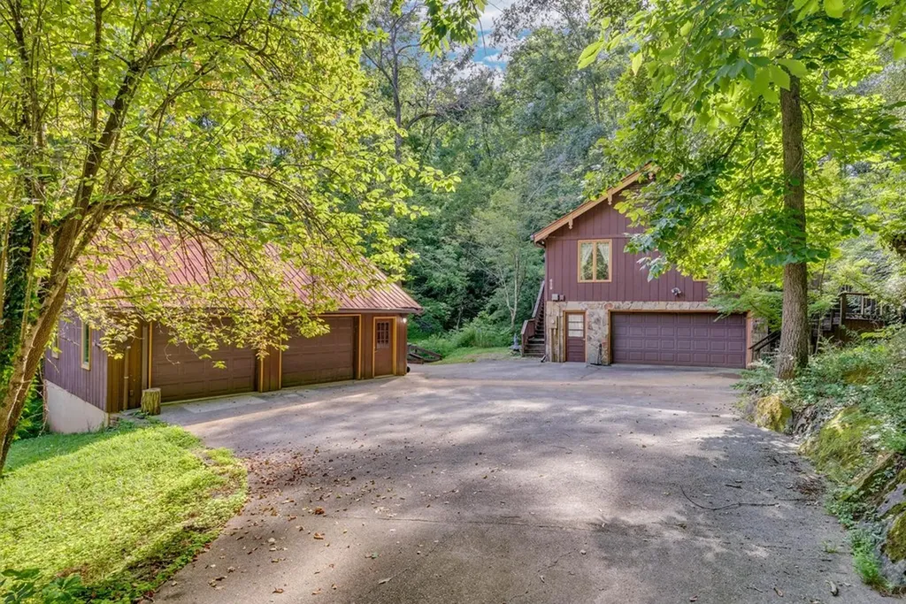 629 Julia Drive Cookeville TN 38506