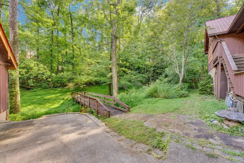 629 Julia Drive Cookeville TN 38506