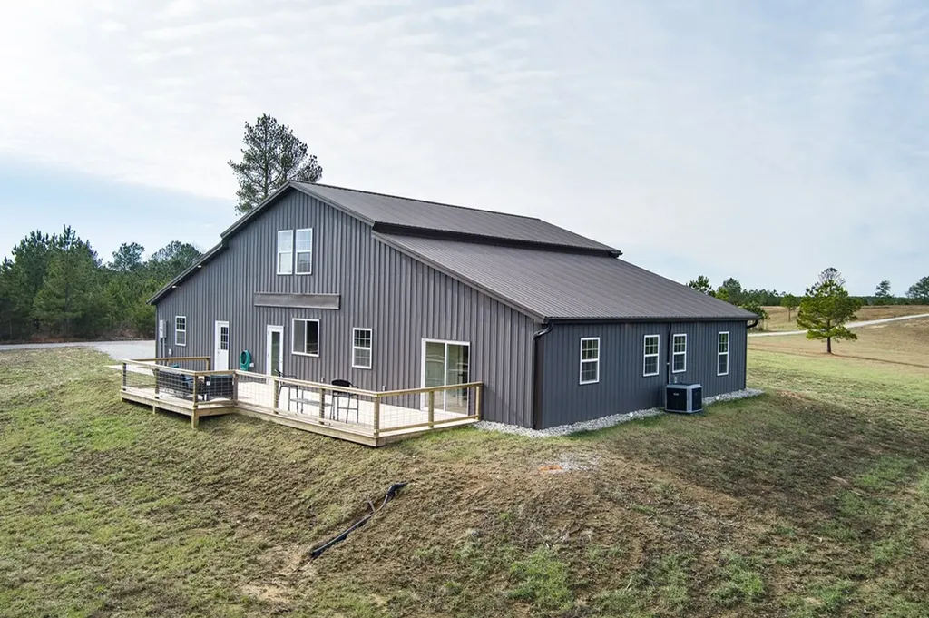 1133 Thoroughbred Lane Jamestown TN 38556