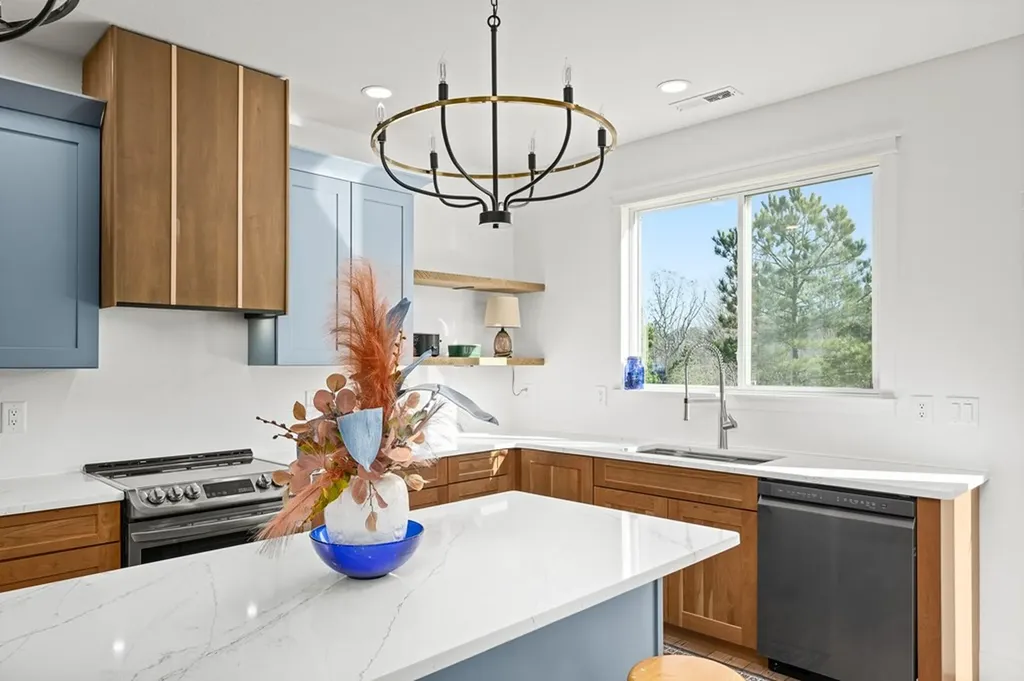 1133 Thoroughbred Lane Jamestown TN 38556