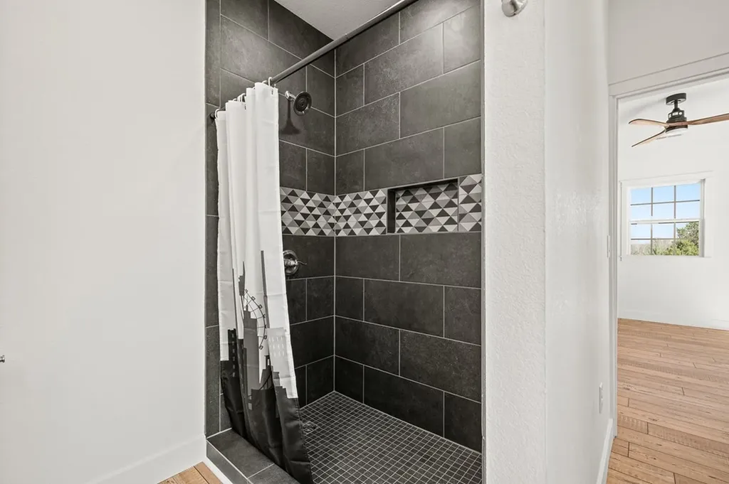 1133 Thoroughbred Lane Jamestown TN 38556