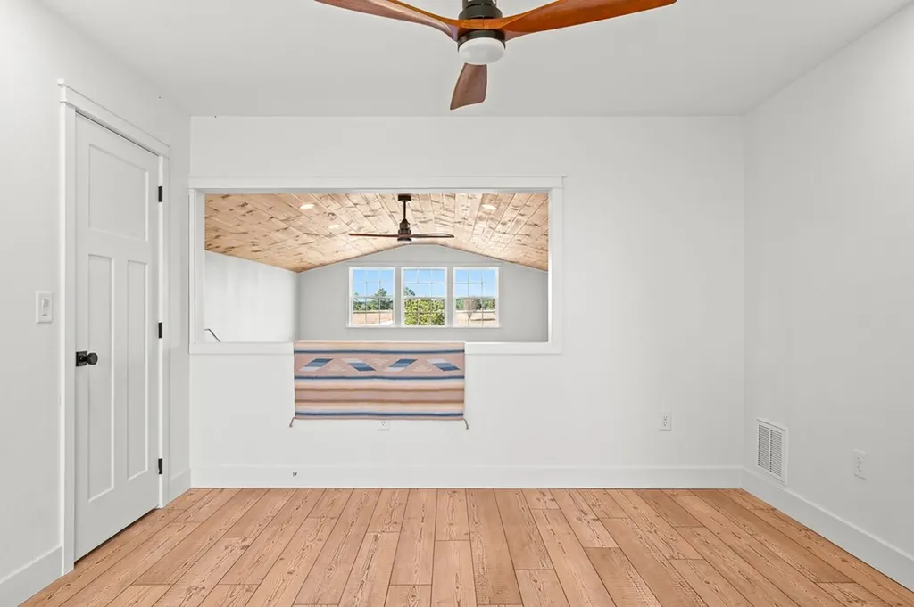 1133 Thoroughbred Lane Jamestown TN 38556