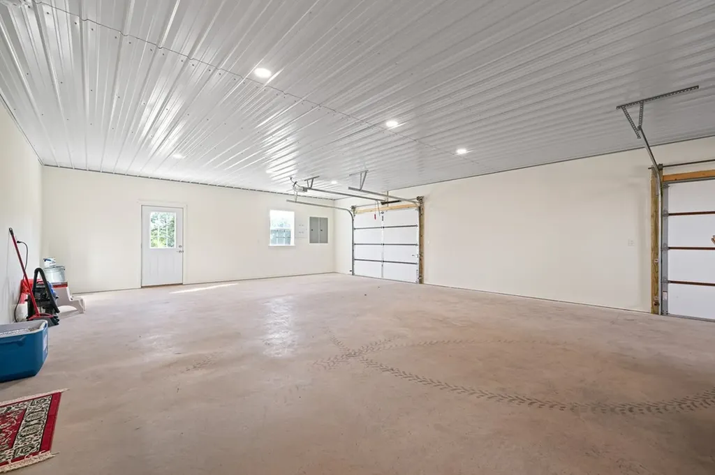 1133 Thoroughbred Lane Jamestown TN 38556