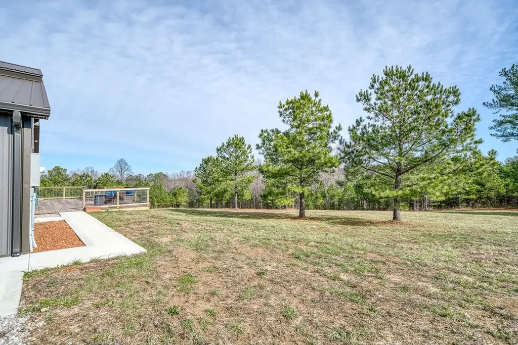 1133 Thoroughbred Lane Jamestown TN 38556