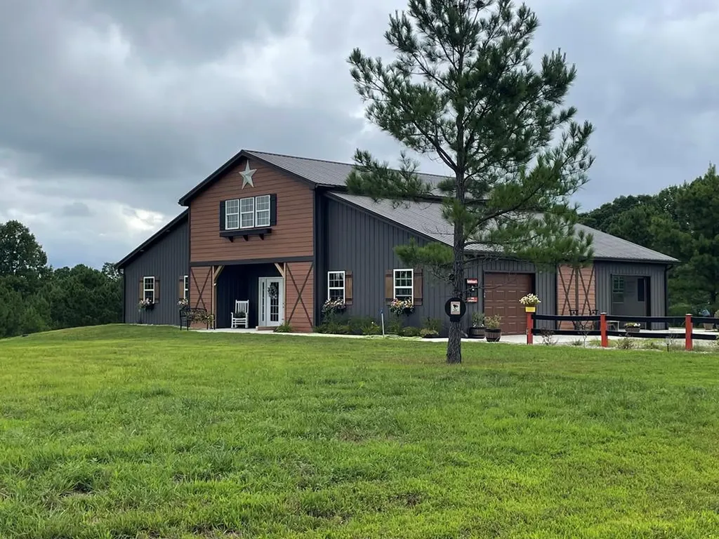 1133 Thoroughbred Lane Jamestown TN 38556