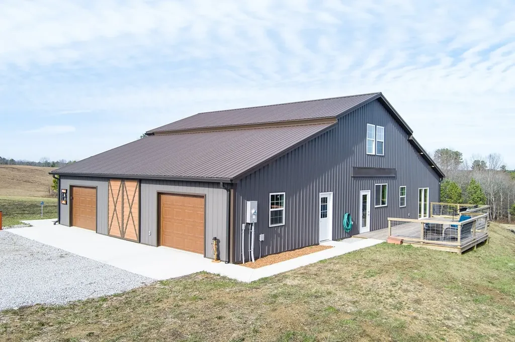 1133 Thoroughbred Lane Jamestown TN 38556