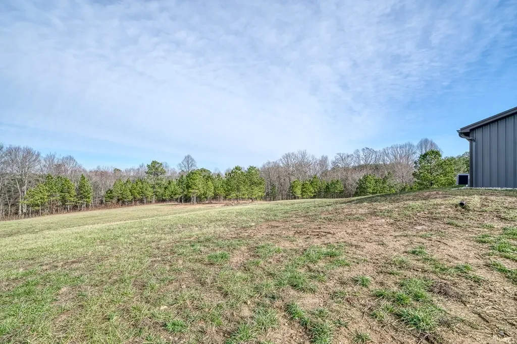 1133 Thoroughbred Lane Jamestown TN 38556