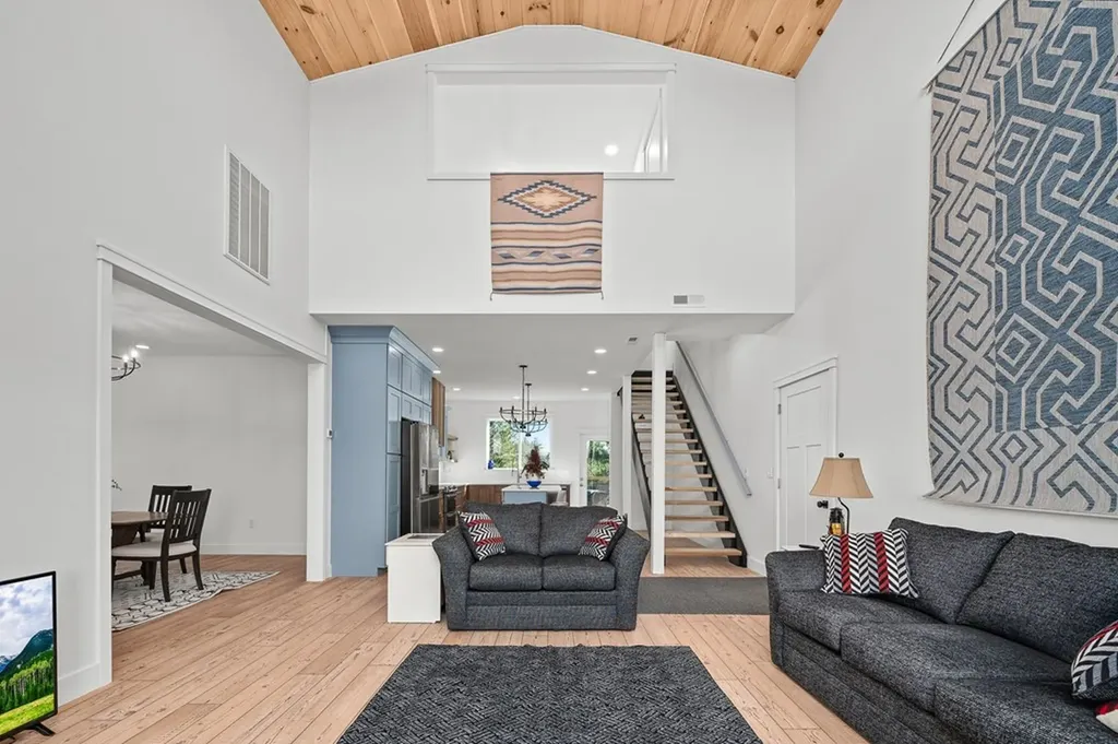 1133 Thoroughbred Lane Jamestown TN 38556