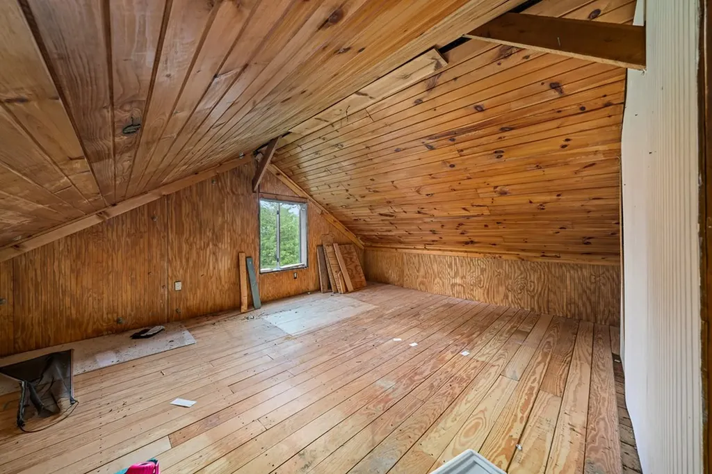 311 Deweys Lane Walling TN 38587