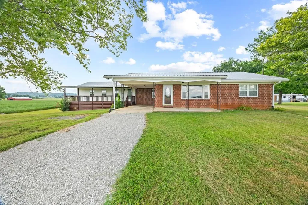 1619 Willow Grove Highway Monroe TN 38573