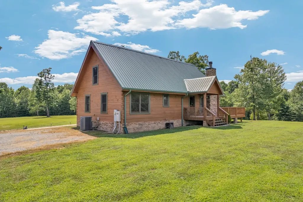 150 Soak Creek Lane Grandview TN 37337
