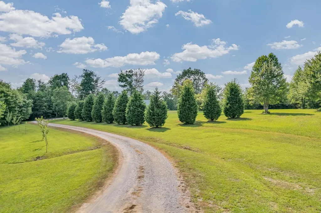 150 Soak Creek Lane Grandview TN 37337