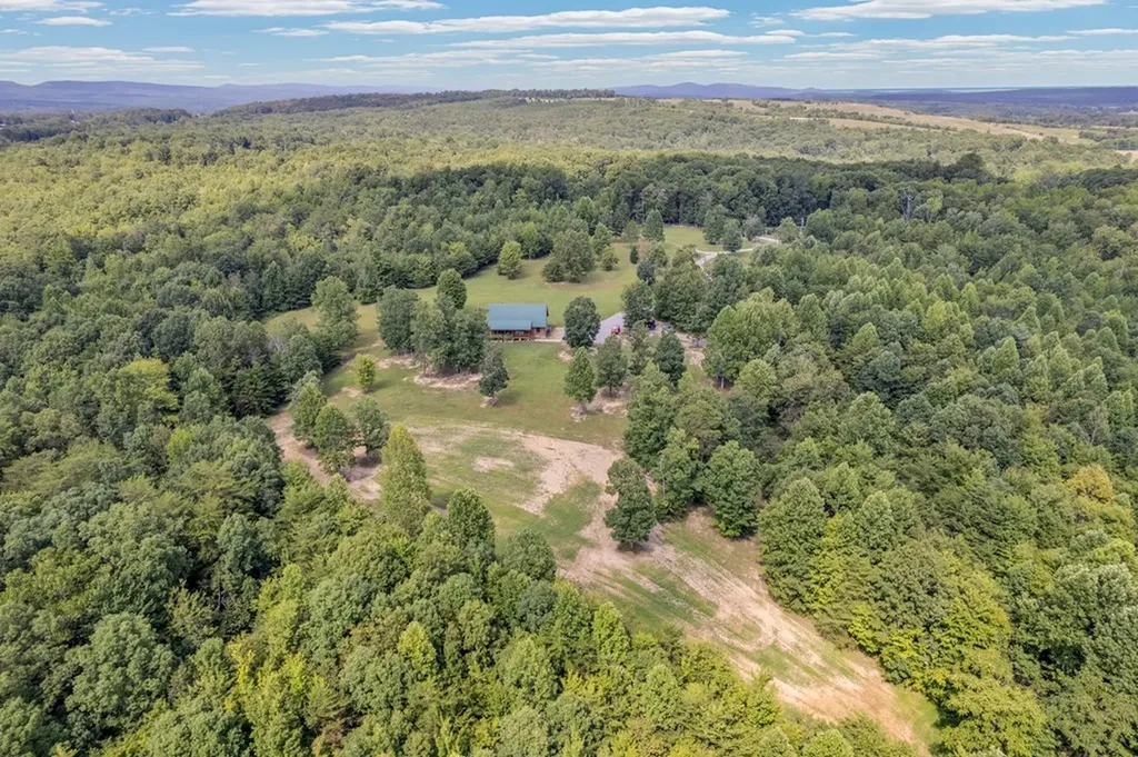 150 Soak Creek Lane Grandview TN 37337