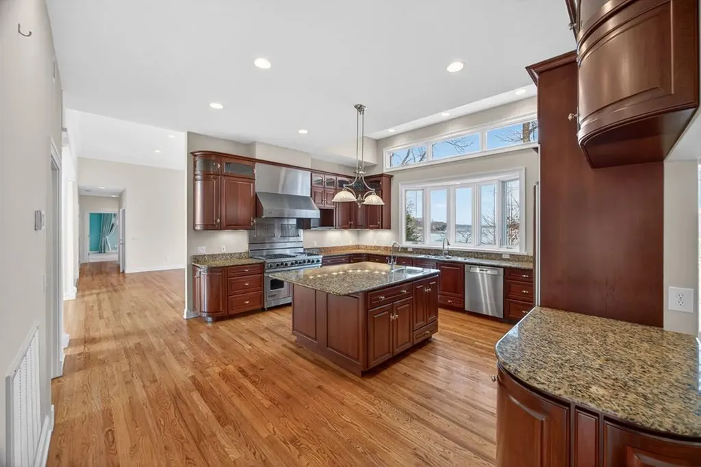 31 Markham Terrace Crossville TN 38558